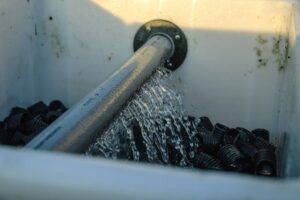 sproeibuis-druppeltoren